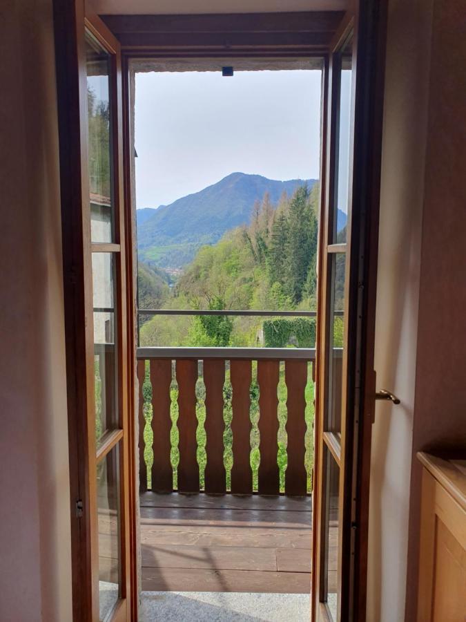 La Tana Del Tasso Rooms&Breakfast Camerata Cornello Luaran gambar