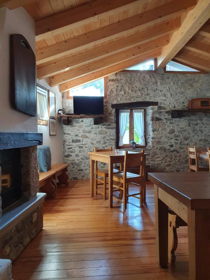 La Tana Del Tasso Rooms&Breakfast Camerata Cornello Luaran gambar