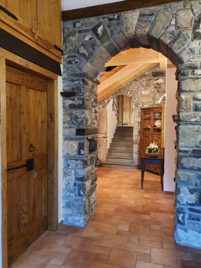 La Tana Del Tasso Rooms&Breakfast Camerata Cornello Luaran gambar