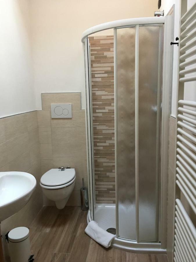 La Tana Del Tasso Rooms&Breakfast Camerata Cornello Luaran gambar