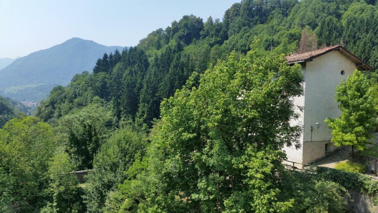 La Tana Del Tasso Rooms&Breakfast Camerata Cornello Luaran gambar